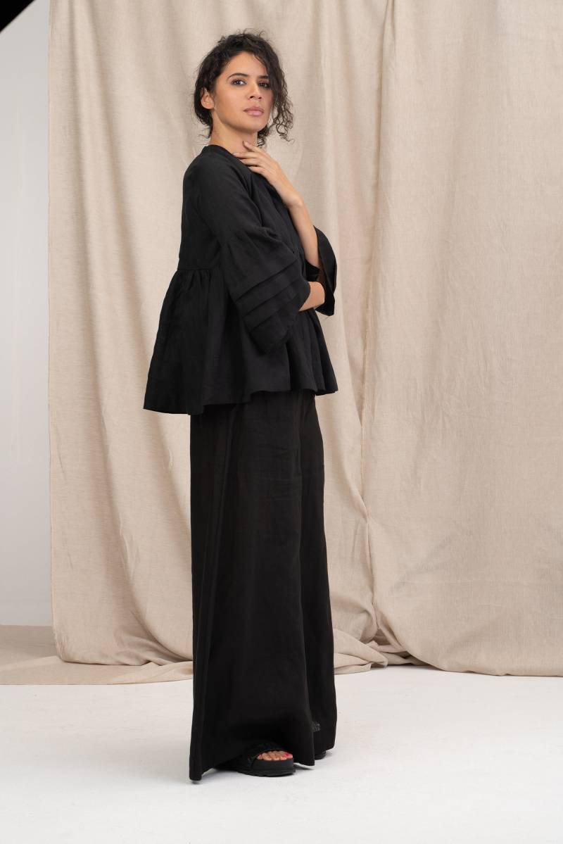 Übergroße Schwarze Leinenbluse Langarm-Damentop, Kleidung in Übergröße von FollowMeFS