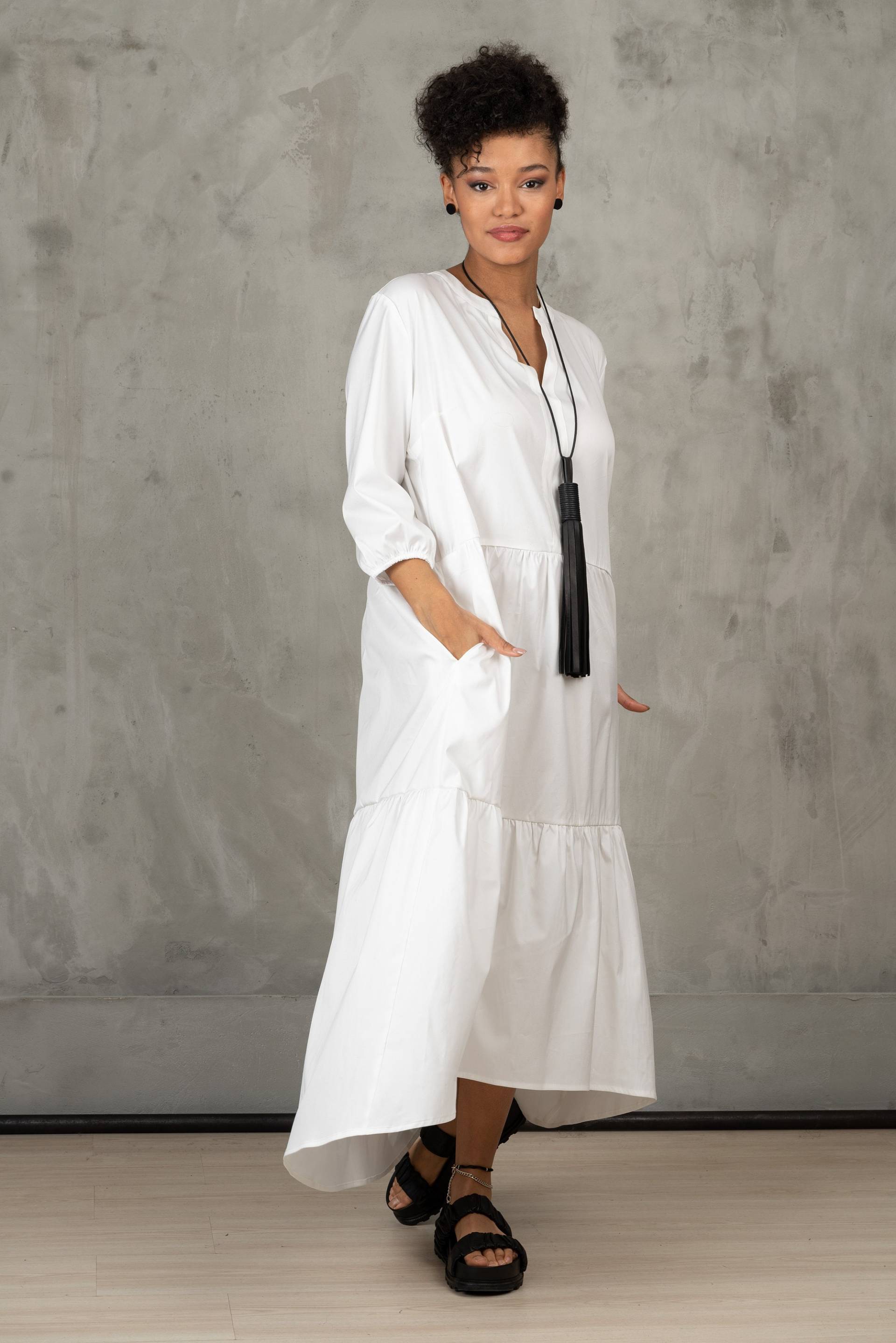 Übergroßes Weißes Baumwoll-Maxikleid Langarm-Kaftan in Übergröße von FollowMeFS