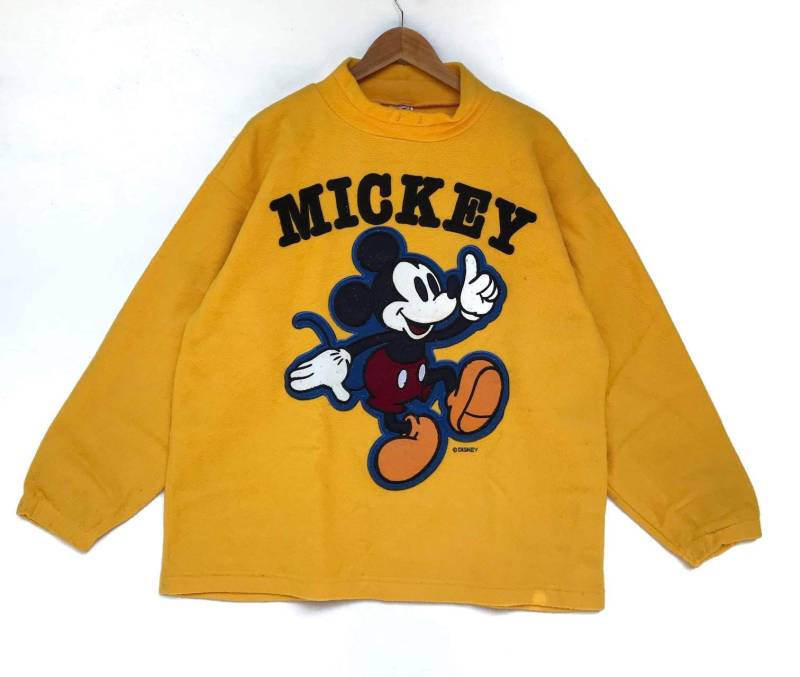 Vintage 90Er Jahre Micky Maus Fleece Sweatshirt Pullover Big Logo Gelb Mittlerer Größe von FongfongStudio