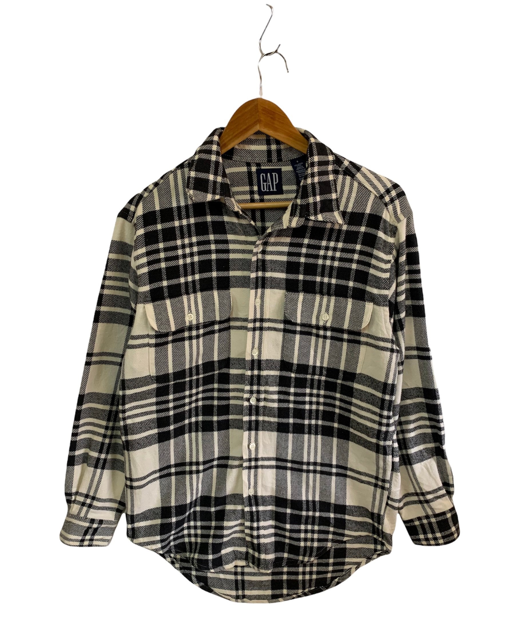 Vintage Flanell Knöpfe in Portugal Vintage Flanell Knöpfe in Portugal von FongfongStudio
