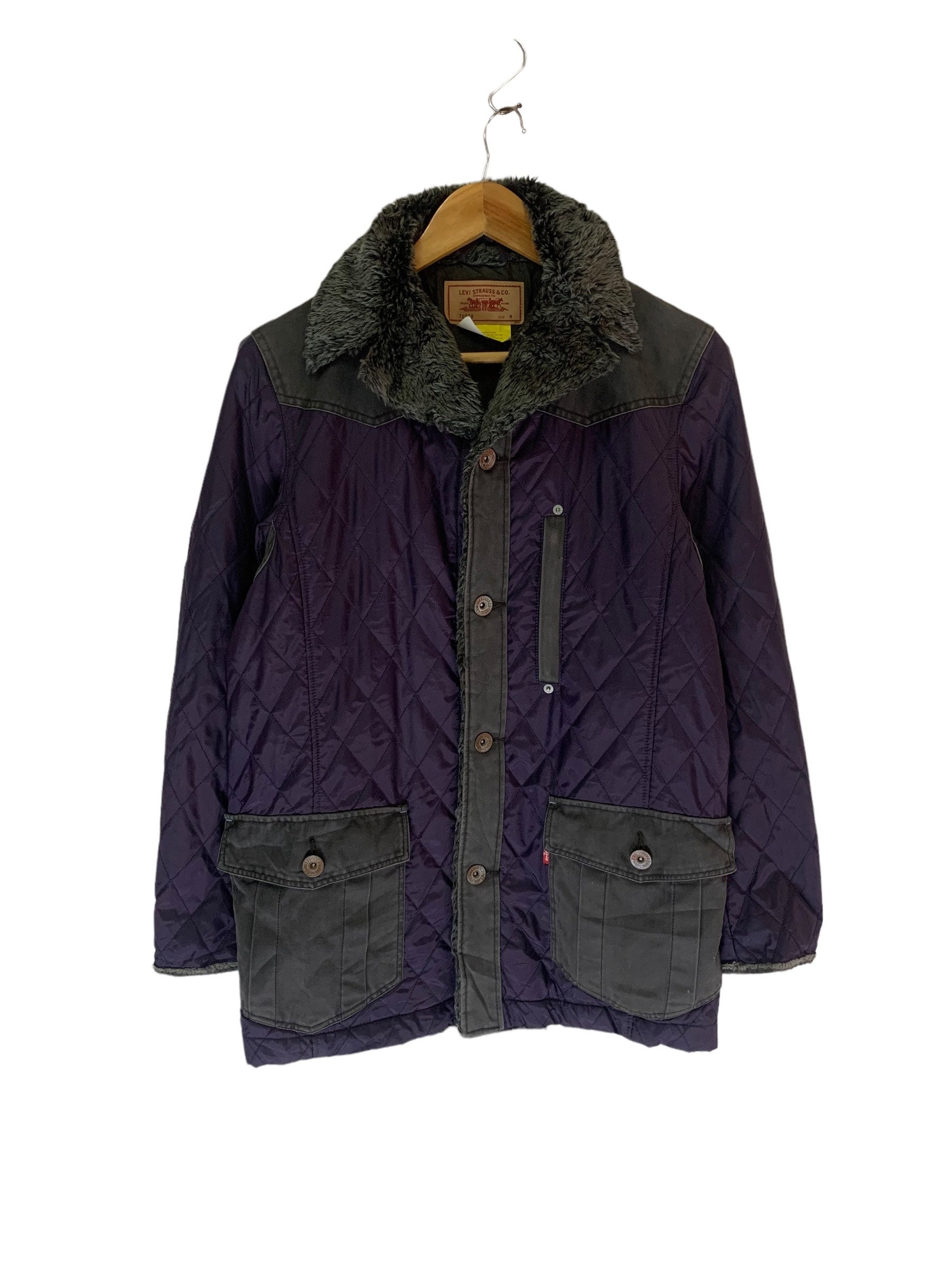 Vintage Levis Steppjacke Daunenjacke Seltenes Design Vintage Levis Steppjacke Daunenjacke Seltenes Design von FongfongStudio