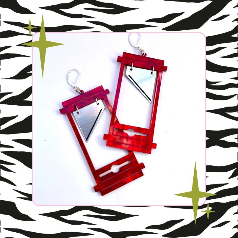Guillotine Ohrringe Mehrere Farben von FoolishFetish
