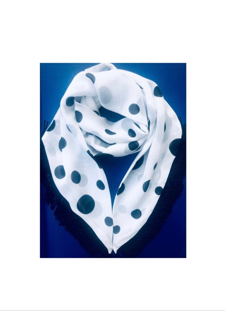Polka Dots Schwarznweiß Polka Dots Schwarznweiß von FoolishParis