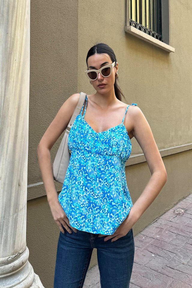 For You Moda Blusentop Natürliche Viskose Ärmellose Bluse in Blau mit Rüschen-Detail von For You Moda