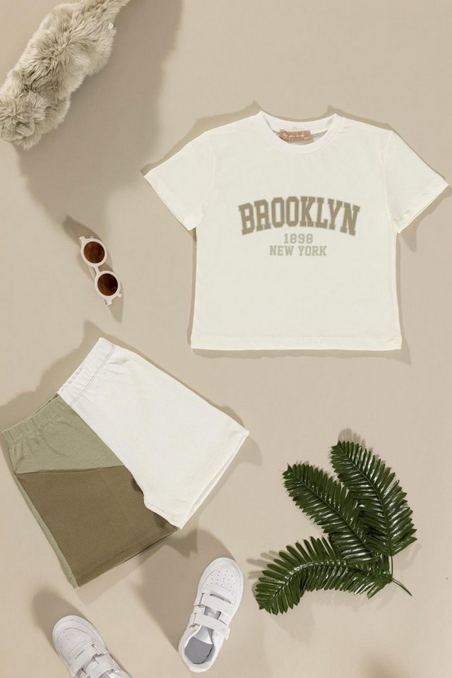 For You Moda Shorts Gedrucktes Grün Granat Top und Unterteil Set von For You Moda