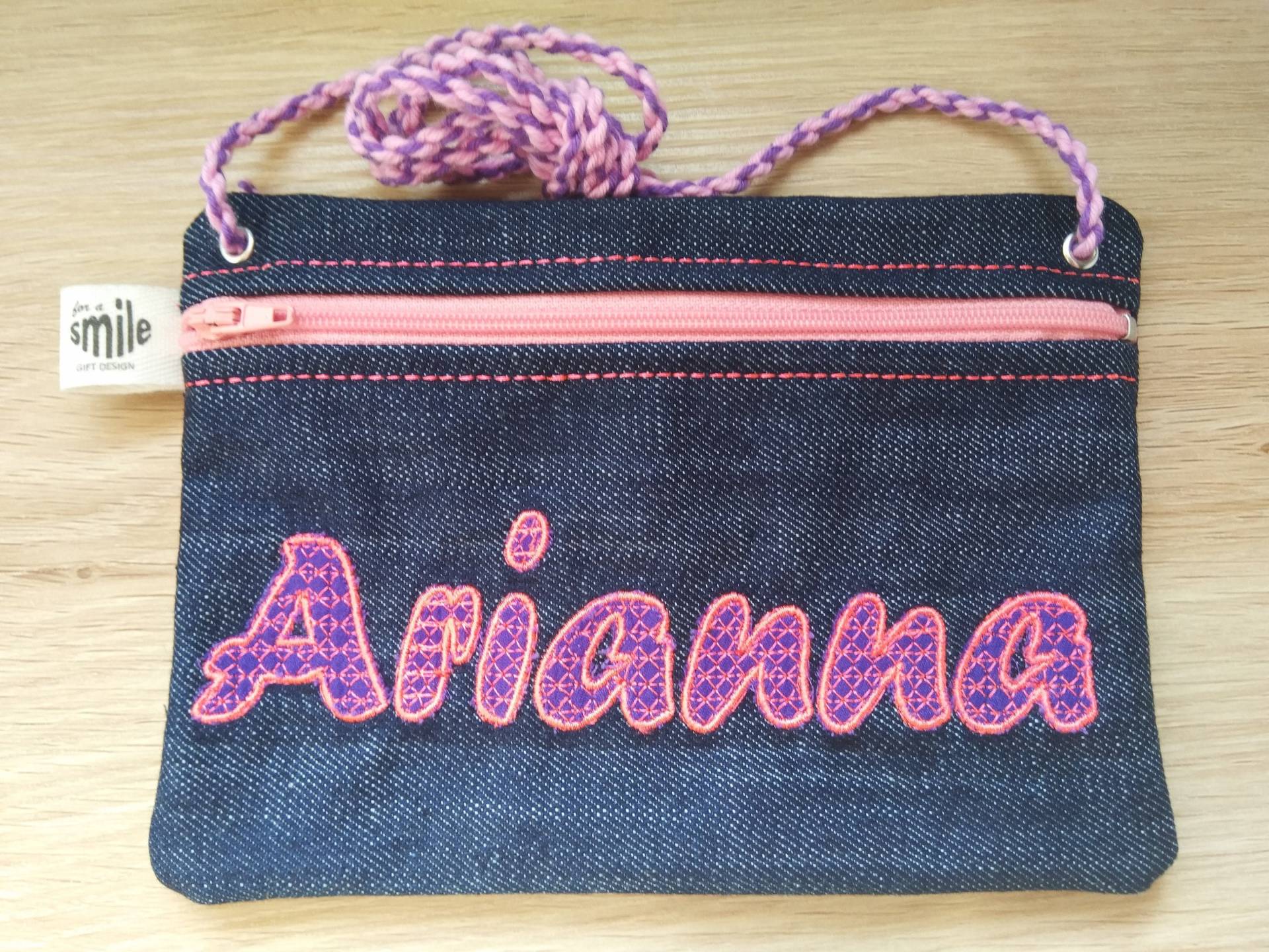 Personalisierter Name Hübsche Diamanten Applikationstasche, Jeansstoff, Flamingo Pink Reißverschluss Und Futter, Baumwollverstellbarer Träger von ForASmileGiftDesign