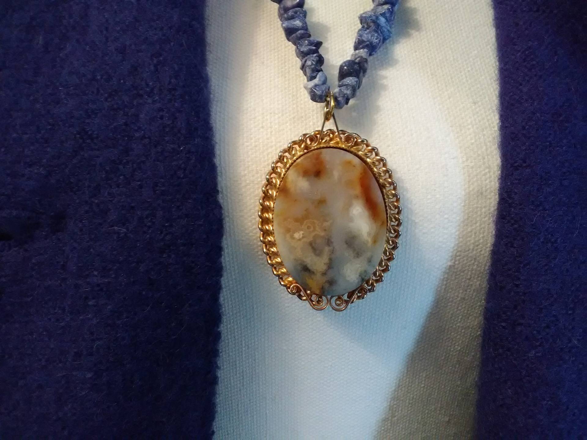 Handgemachte Sodalith Edelstein Perlen Halskette Mit Marmor Anhänger von ForHerEarsOnly