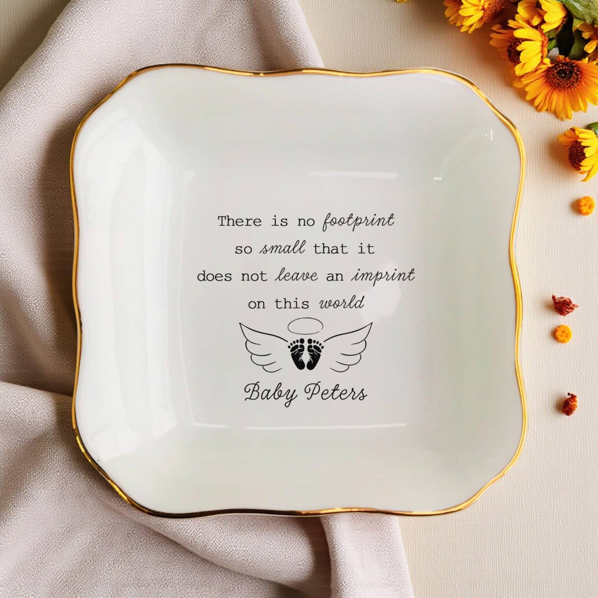 Memorial Baby Ceramic Ring Dish - Remembrance Loss Gift, Miscarriage Keepsake von ForHerLuck