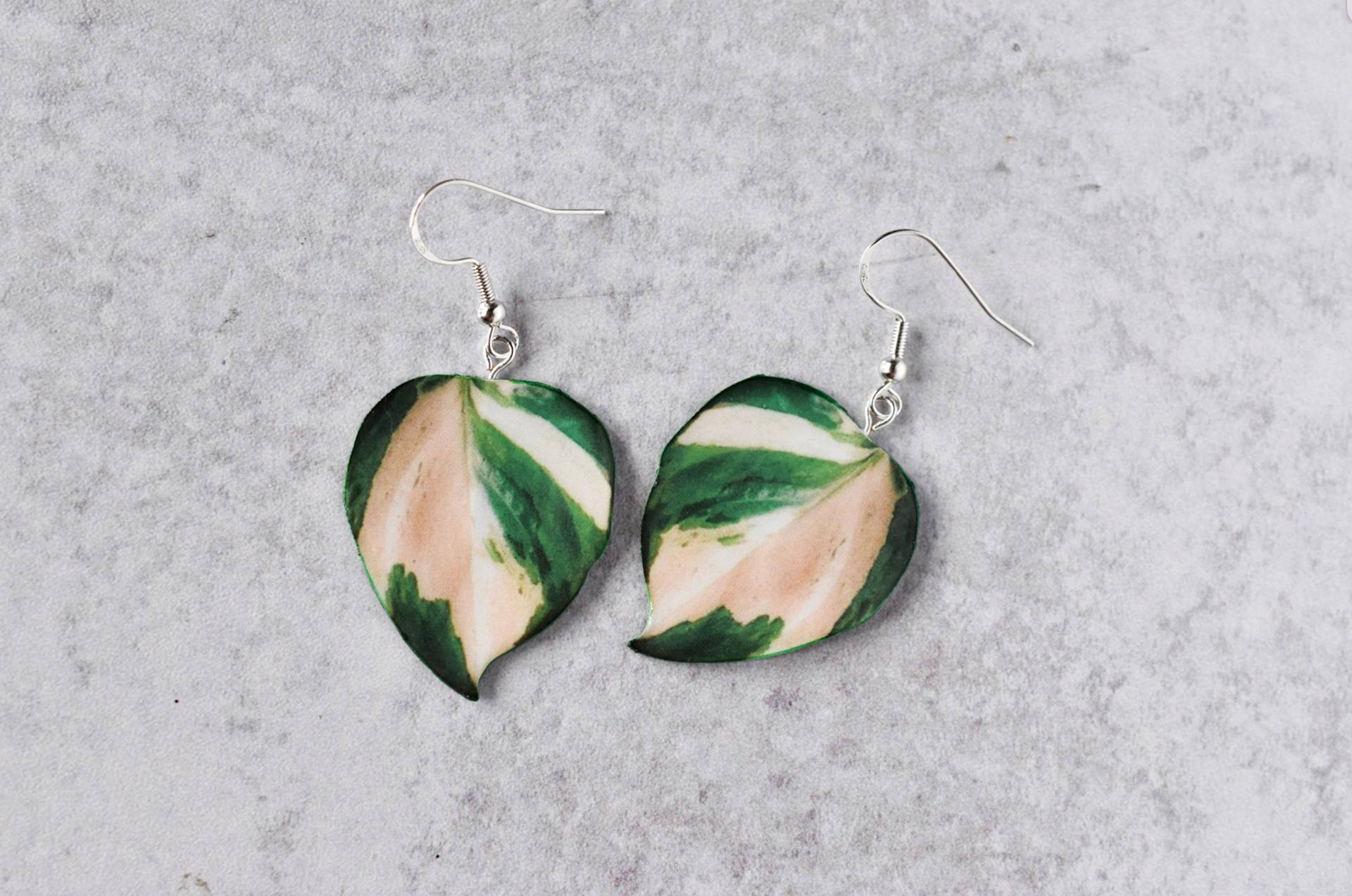 Manjula Pothos || Handgemachte Blatt Ohrringe Pflanzen Sterling Silber Manjula Pothos || Handgemachte Blatt Ohrringe Pflanzen Sterling Silber von ForTheLoveOfFoliage