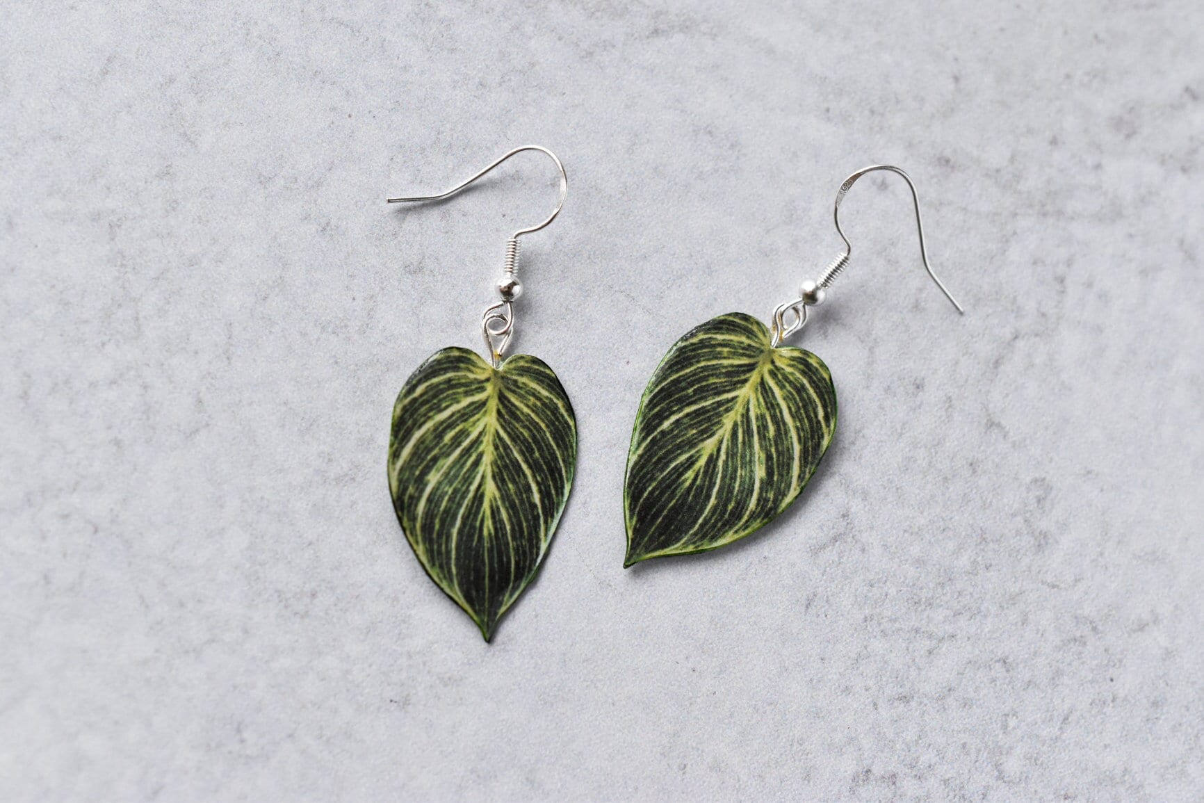 Philodendron Birkin || Handgemachte Blatt Ohrringe Pflanzen Sterling Silber Philodendron Birkin || Handgemachte Blatt Ohrringe Pflanzen Sterling Silber von ForTheLoveOfFoliage