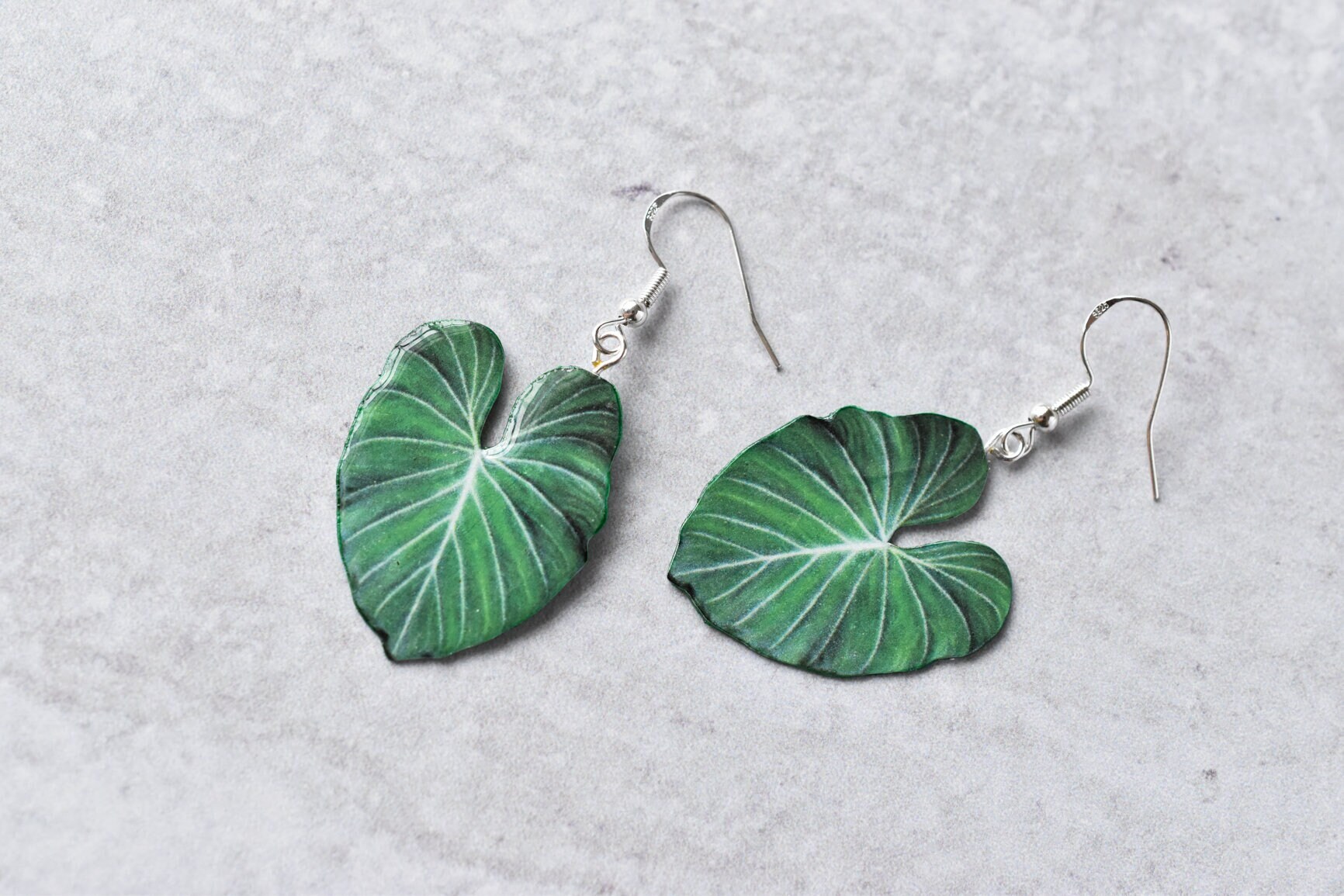 Philodendron Gloriosum || Handgemachte Blatt Ohrringe Pflanzen Sterling Silber Philodendron Gloriosum || Handgemachte Blatt Ohrringe Pflanzen Sterling Silber von ForTheLoveOfFoliage