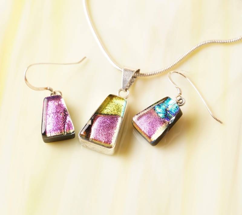 Solide 925 Sterling Silber Dichroic Fusing Glas Halskette Ohrringe passendes Set Solide 925 Sterling Silber Dichroic Fusing Glas Halskette Ohrringe passendes Set von ForThePeople
