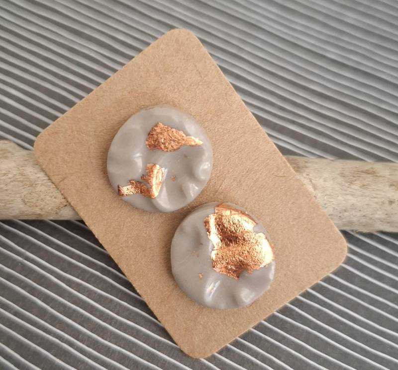 Ohrstecker Rund Grau Roségold Mit Muster Ohrstecker Rund Grau Roségold Mit Muster von ForYouByTina