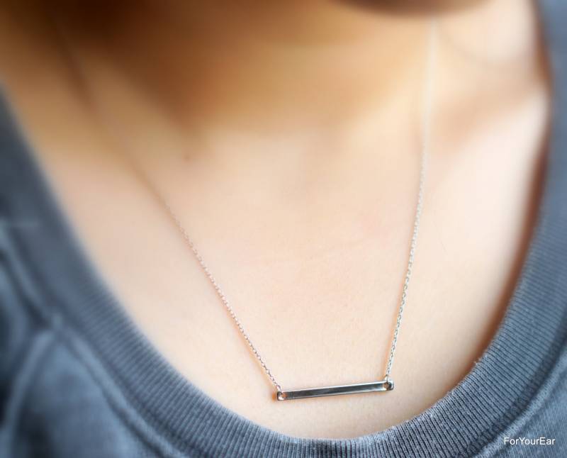 152 Winzige Und Dünne Bar-Anhänger-Halskette von ForYourEar