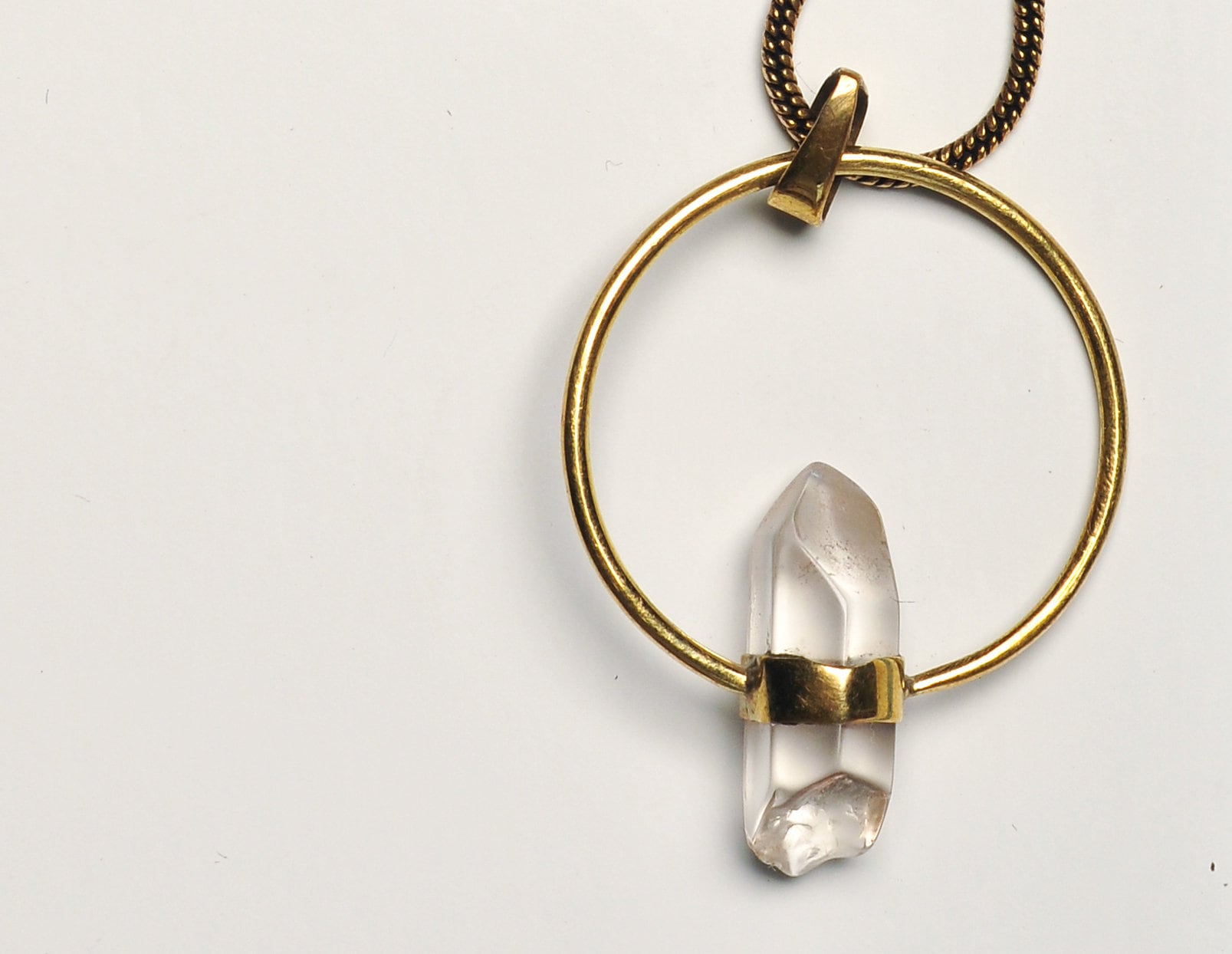 Hoop Anhänger, Kreis Anhänger Halskette, Kristall 18-Zoll-Halskette, Messing Halskette Kette von ForageDesign