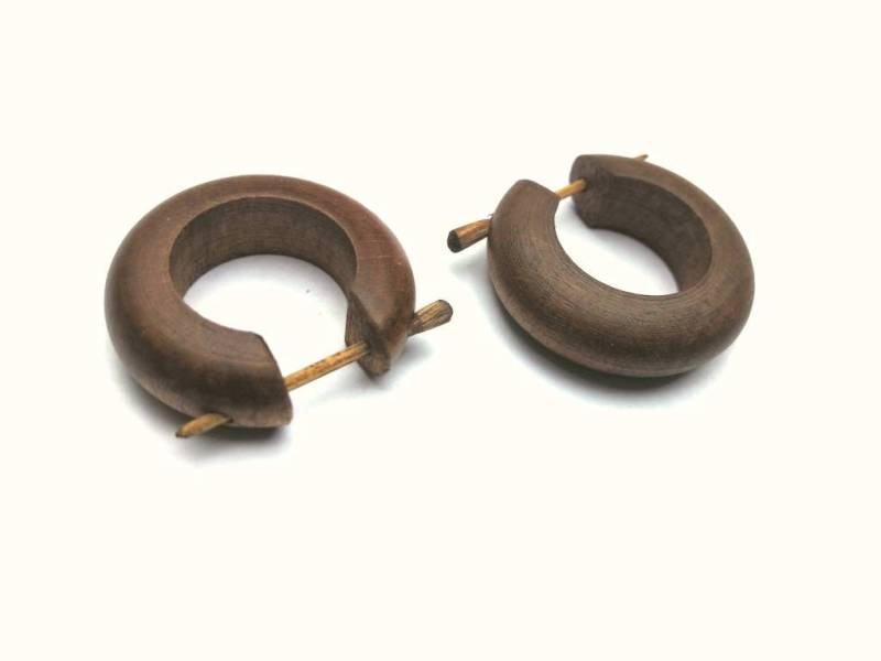 Kleine Holzohrringe Ohrringe Ohrstecker Holz Creolen Ohrhänger & Silber Kleine Holzohrringe Ohrringe Ohrstecker Holz Creolen Ohrhänger & Silber von ForestArts