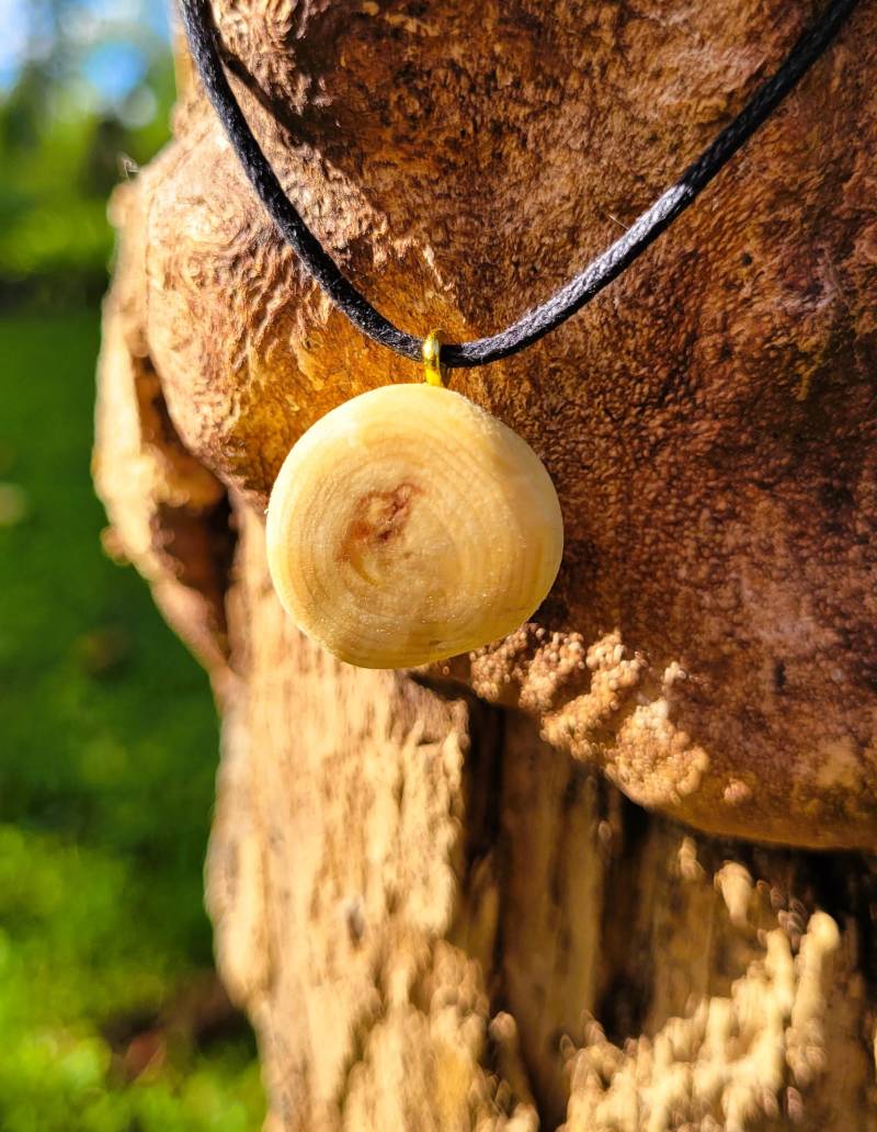 Halskette Mit Baumperle Halskette Mit Baumperle von ForestBirdKreationen