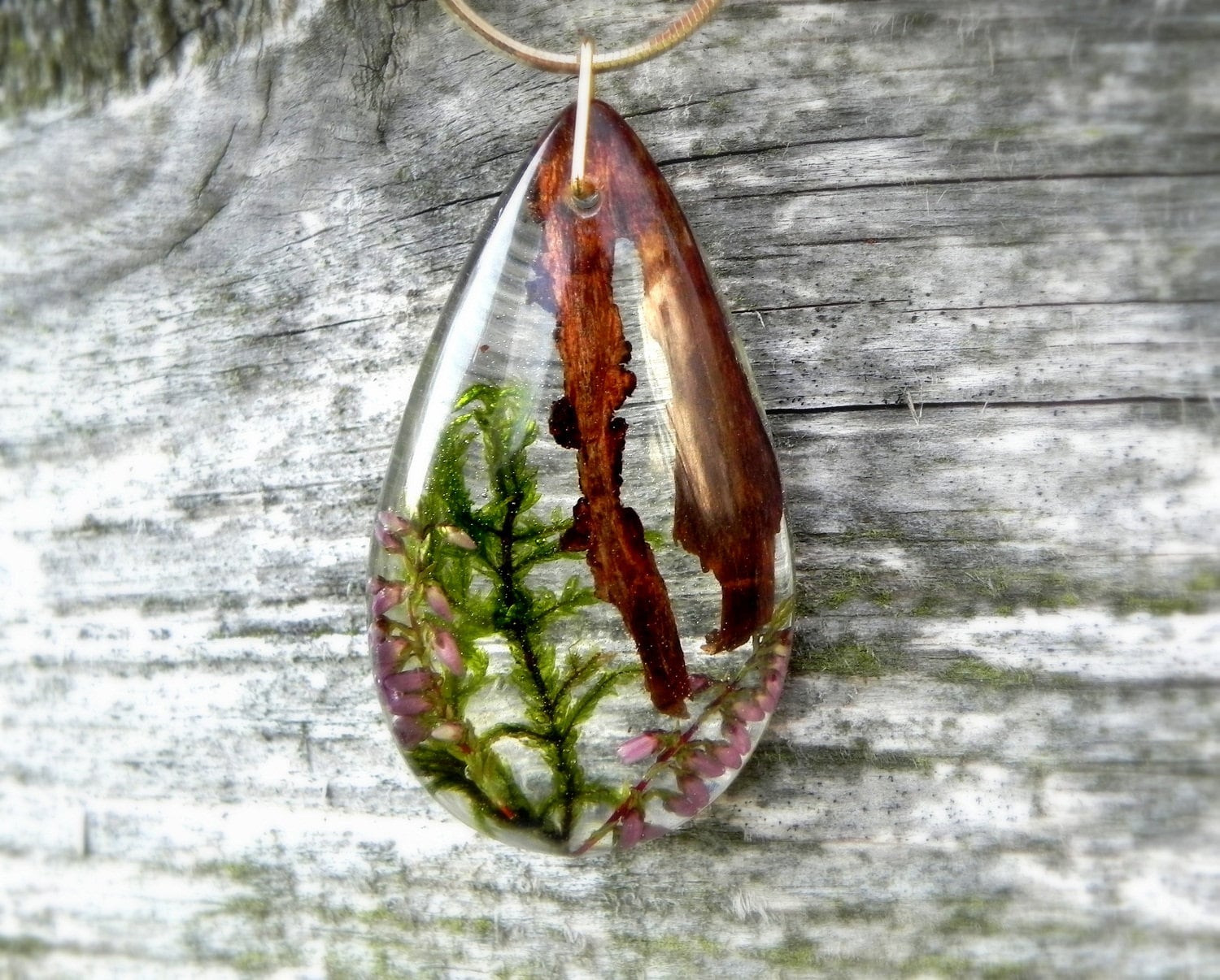 Heidekraut Anhänger, Moss Holz Halskette, Blumenharz Naturwald Jubiläumsholz Halskette von ForestForYou