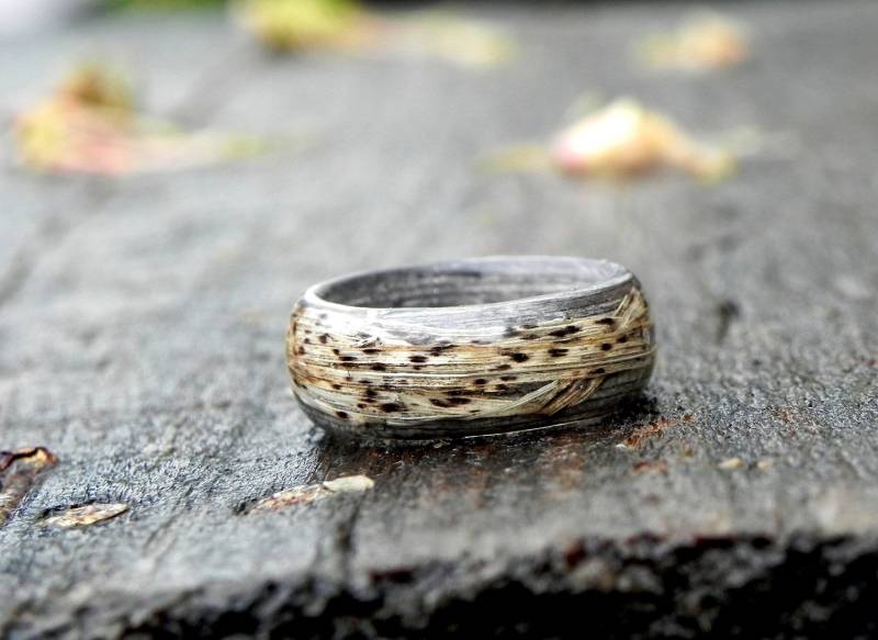 Holzring Mit Waldgras, Pflanzenharz Band von ForestForYou