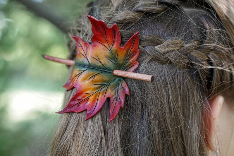 Leder Ahornblatt Haarspange Herbst Hochzeit Haarspange von ForestFoxCraft
