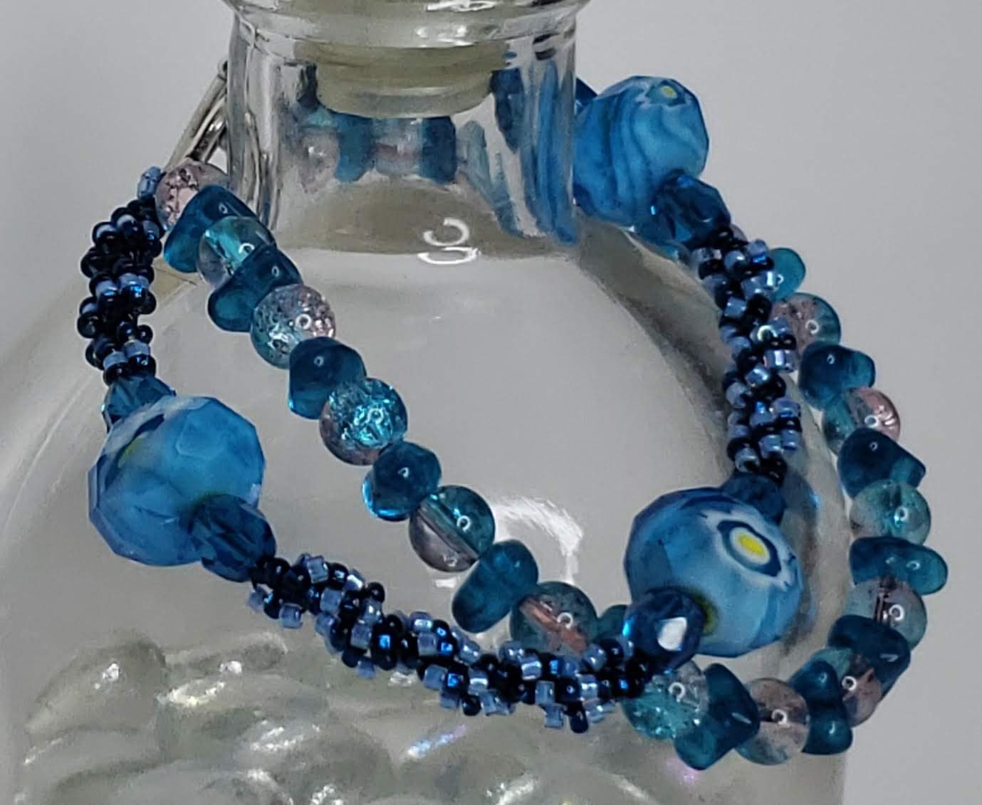 Azurblüte Armband Lampwork Perlen Handperlen Doppelstrangig Petite Wrist 17, 8 cm Azurblüte Armband Lampwork Perlen Handperlen Doppelstrangig Petite Wrist 17, 8 cm von ForestMuseDesigns