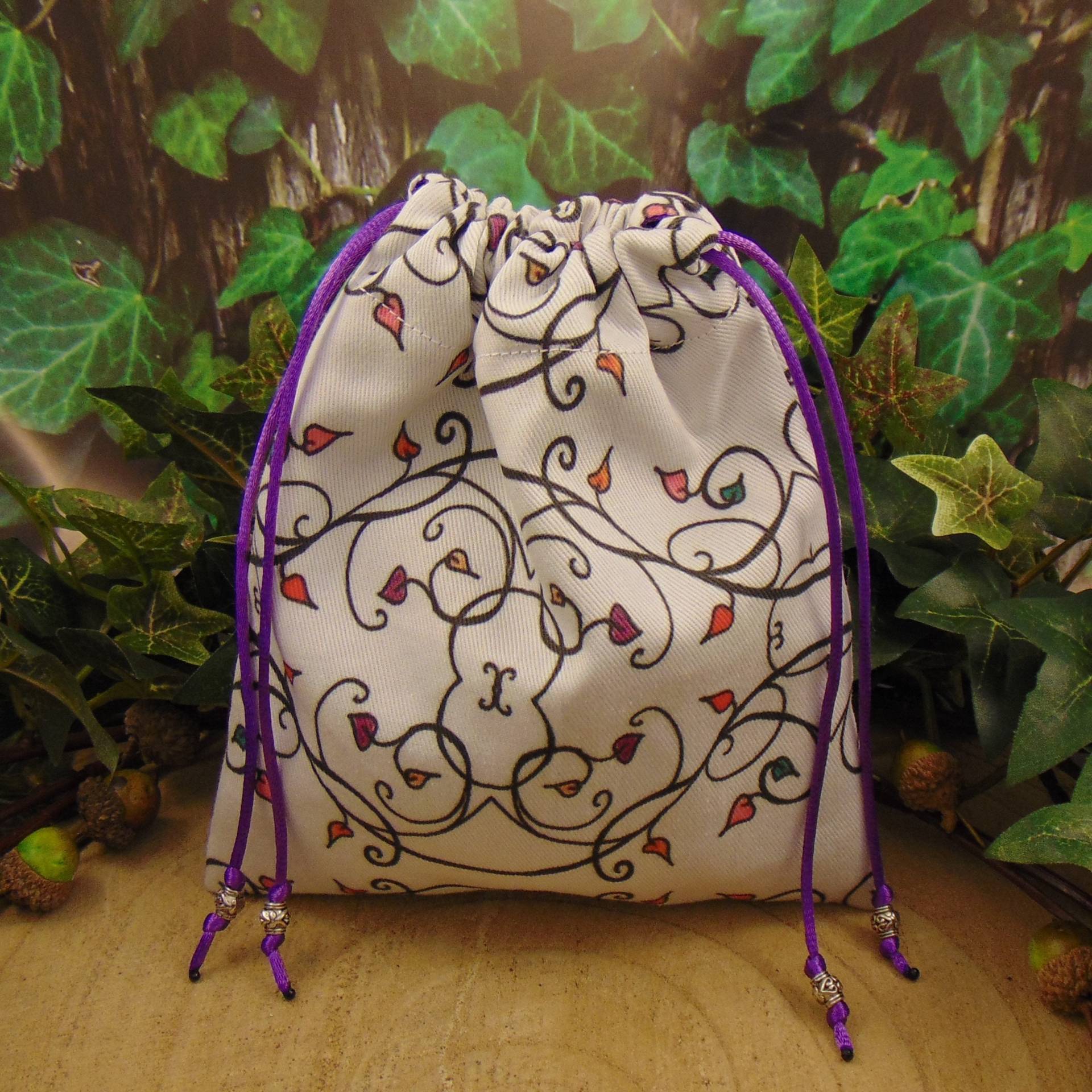 Hedera - Kleine Schnürsenkeltasche Hedera - Kleine Schnürsenkeltasche von ForestShadowsCrafts