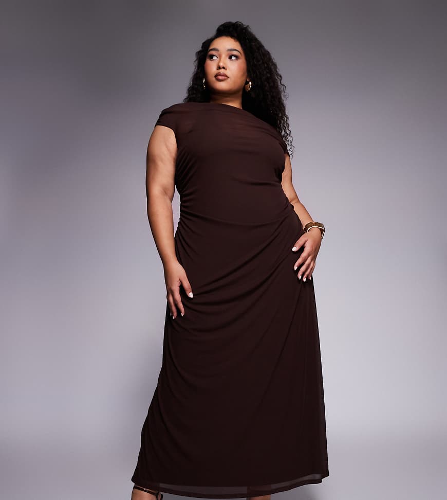 Forever New Curve - Brooklyn - Zweilagiges Midaxikleid aus Netzstoff in Schokobraun-Brown von Forever New Curve