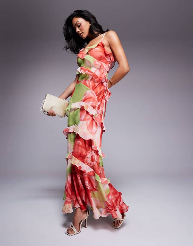 Forever New - Geblümtes Maxikleid in Rot und Limettengrün mit Rüschen von Forever New