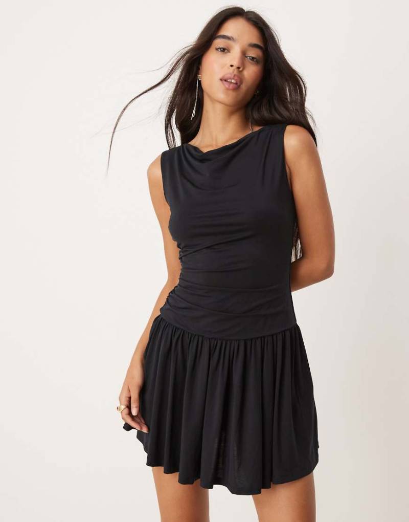 Forever New - Gerafftes Minikleid aus Jersey in Schwarz von Forever New