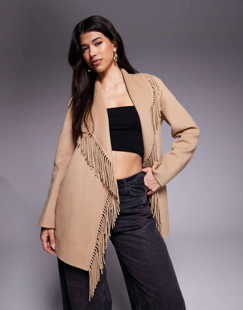 Forever New - Mantel in Kamelbraun mit Wollfransen-Neutral von Forever New