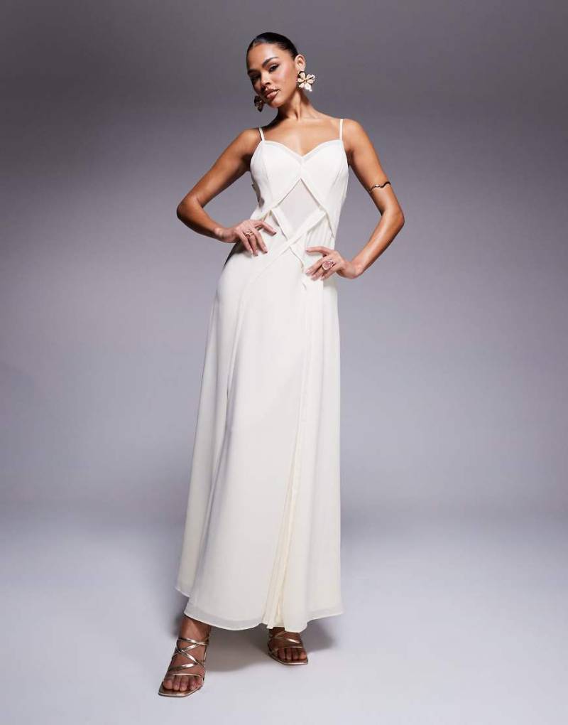 Forever New - Maxikleid in Creme mit überkreuztem Design und Godet-Details-Gelb von Forever New