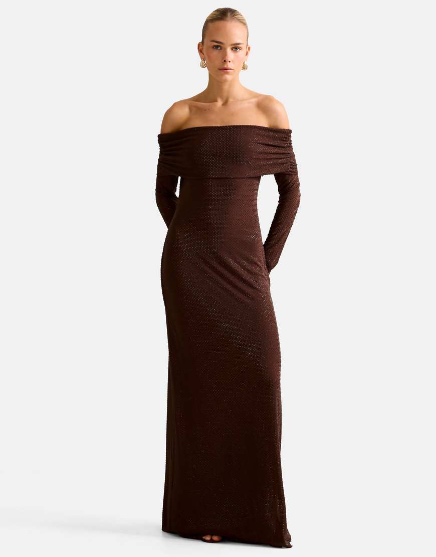 Forever New - Anschmiegsames Maxikleid in Schokobraun mit Strassverzierung und umgeschlagenem Carmen-Ausschnitt-Brown von Forever New