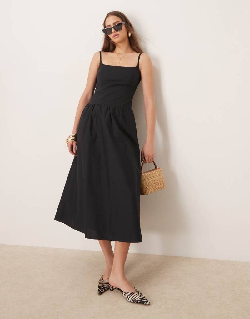 Forever New - Midaxi-Kleid in Schwarz mit tiefem Saum von Forever New