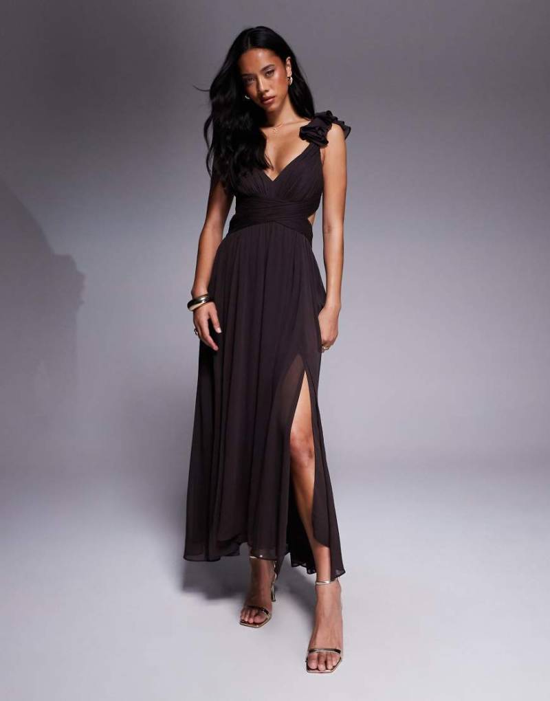 Forever New - Midaxikleid in Schokobraun mit gerüschter Schulterpartie von Forever New