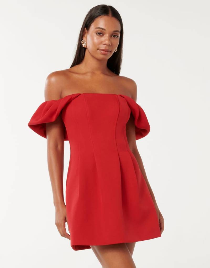 Forever New - Strukturiertes Minikleid in Rot mit Carmen-Ausschnitt von Forever New