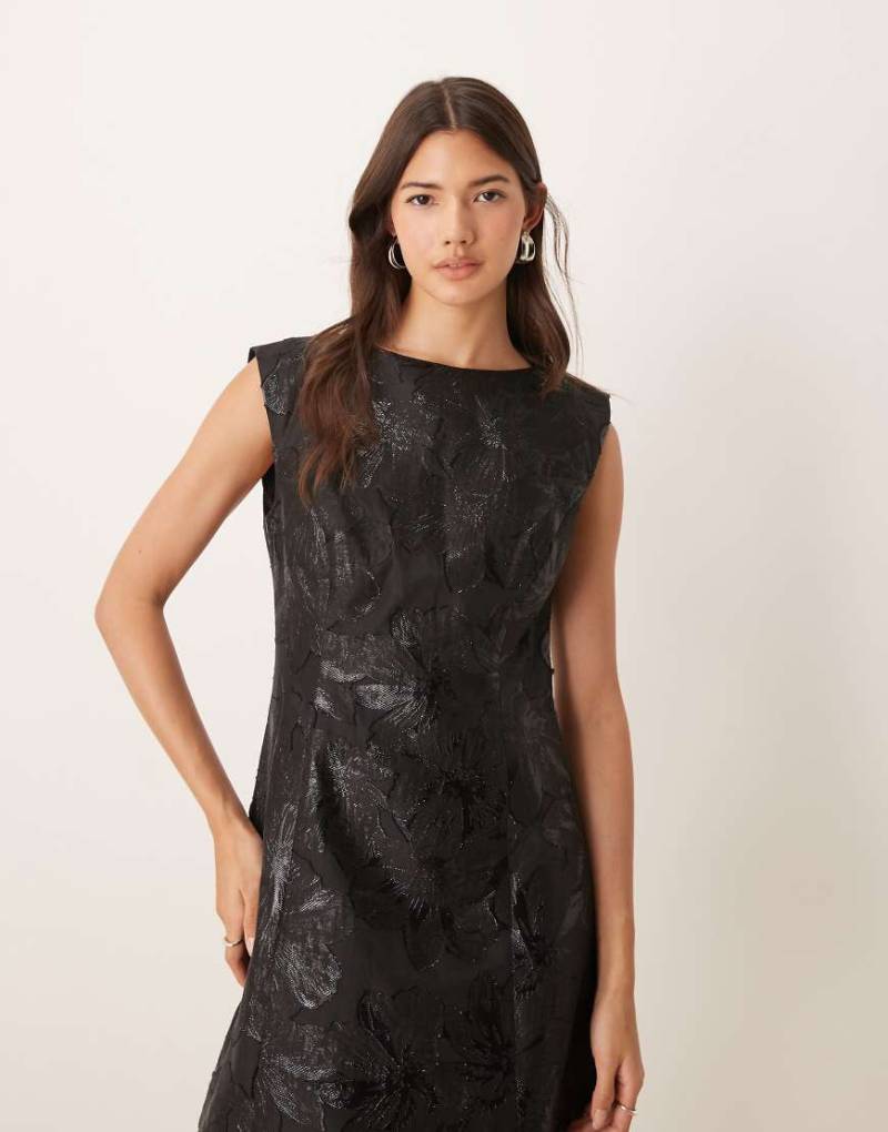 Forever New - Strukturiertes Minikleid in Schwarz mit Stickerei von Forever New