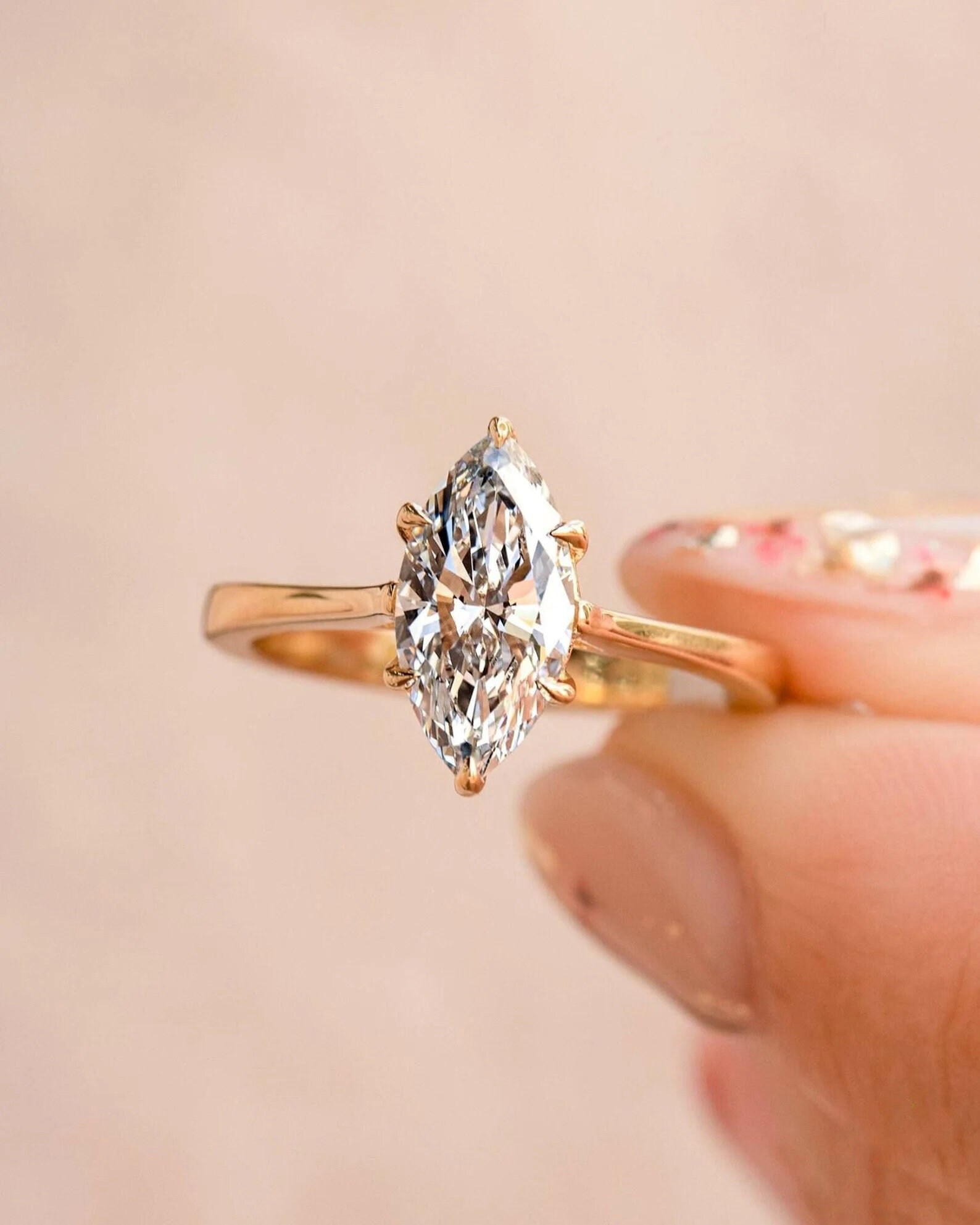 2 Ct Marquise Cut Moissanit Verlobungsring 14K Gelbgold Jubiläumsring Solitär Diamant Ehering Versprechensring Jubiläumsgeschenk 2 Ct Marquise Cut Moissanit Verlobungsring 14K Gelbgold Jubiläumsring Solitär Diamant Ehering Versprechensring Jubiläumsgeschenk von ForeverJewelCraft
