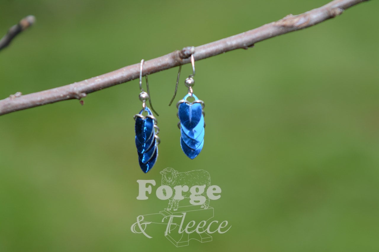 Kleine Bunte Ohrringe, Dangly Chainmaille Gewinn, Unter 20, Geschenk Für Sie Kleine Bunte Ohrringe, Dangly Chainmaille Gewinn, Unter 20, Geschenk Für Sie von ForgeAndFleece