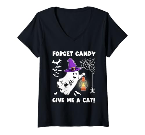Damen Vergiss Süßigkeiten Gib Mir eine Katze Halloween-Geist hält Schwarze Katze T-Shirt mit V-Ausschnitt Damen Vergiss Süßigkeiten Gib Mir eine Katze Halloween-Geist hält Schwarze Katze T-Shirt mit V-Ausschnitt von Forget Candy Give Me A Cat Ghost Holding Black Cat