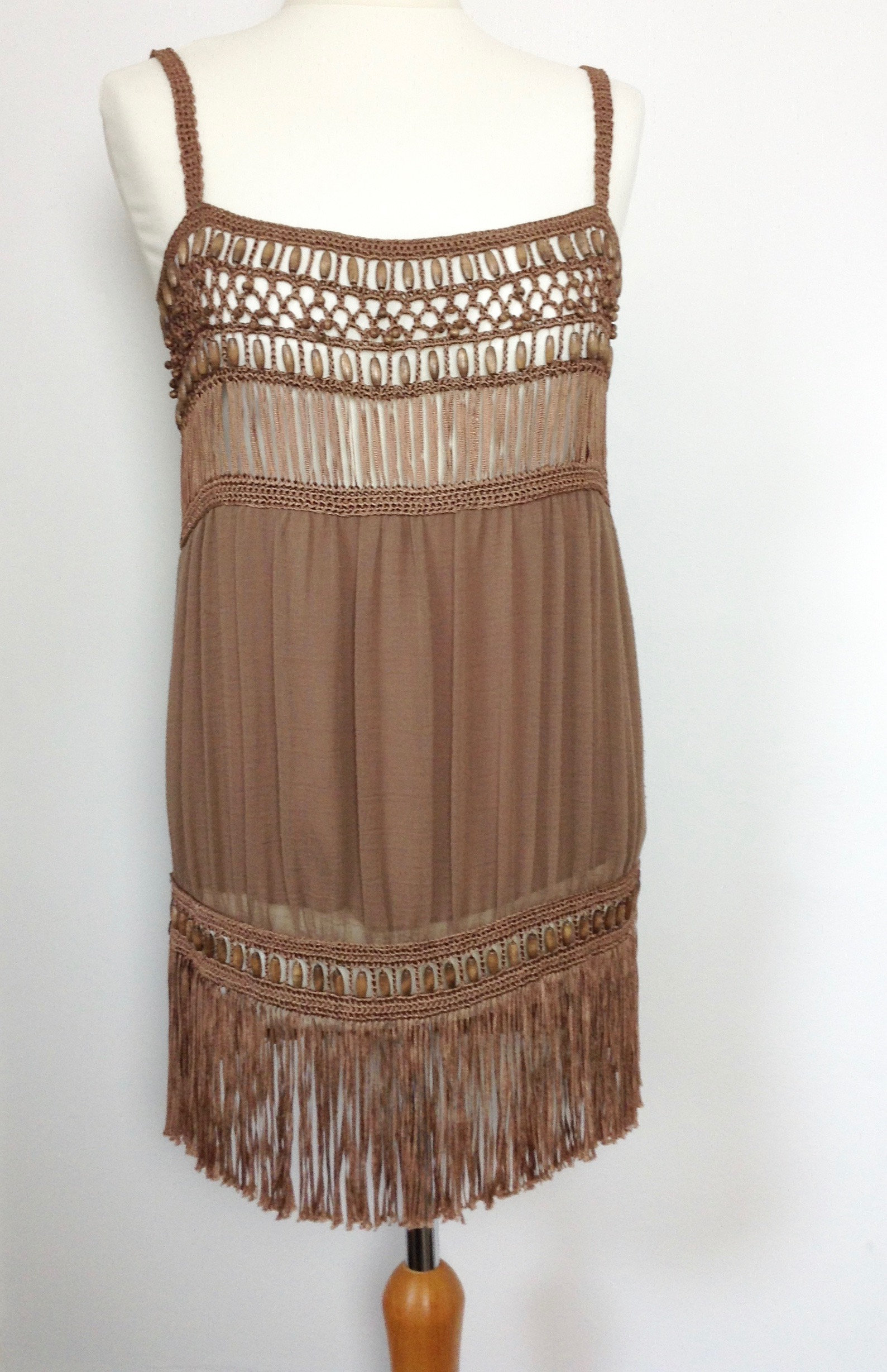 Vintage Jesire Golden Perlen Fransen Sommer Top Größe 8 Vintage Jesire Golden Perlen Fransen Sommer Top Größe 8 von ForgivenVintage