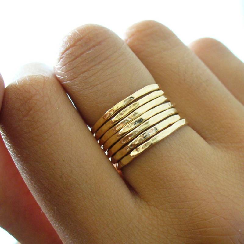 Gehämmert Gold Ring - 7 Band Set Gehämmert Ringe Für Frauen Gehämmert Gold Ring - 7 Band Set Gehämmert Ringe Für Frauen von Forkwhisperer