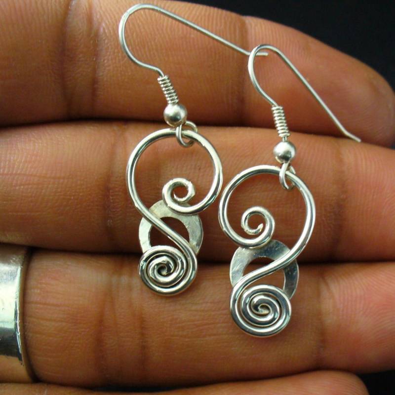 Handgemachte Sterling Silber Twisted Wire Ohrringe von Forkwhisperer