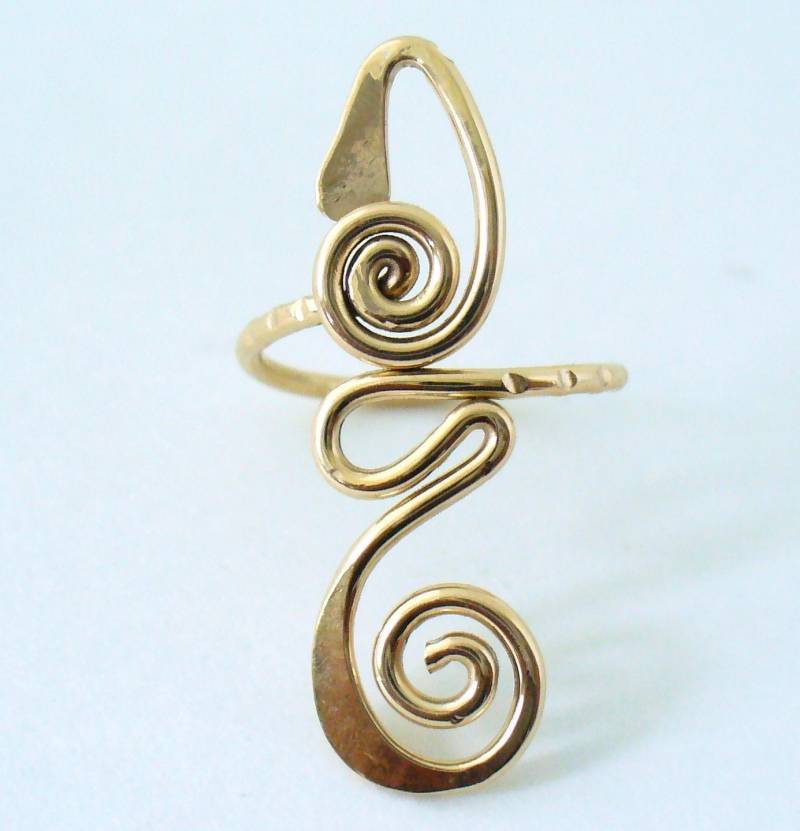 Langer Goldzeh-Ring von Forkwhisperer