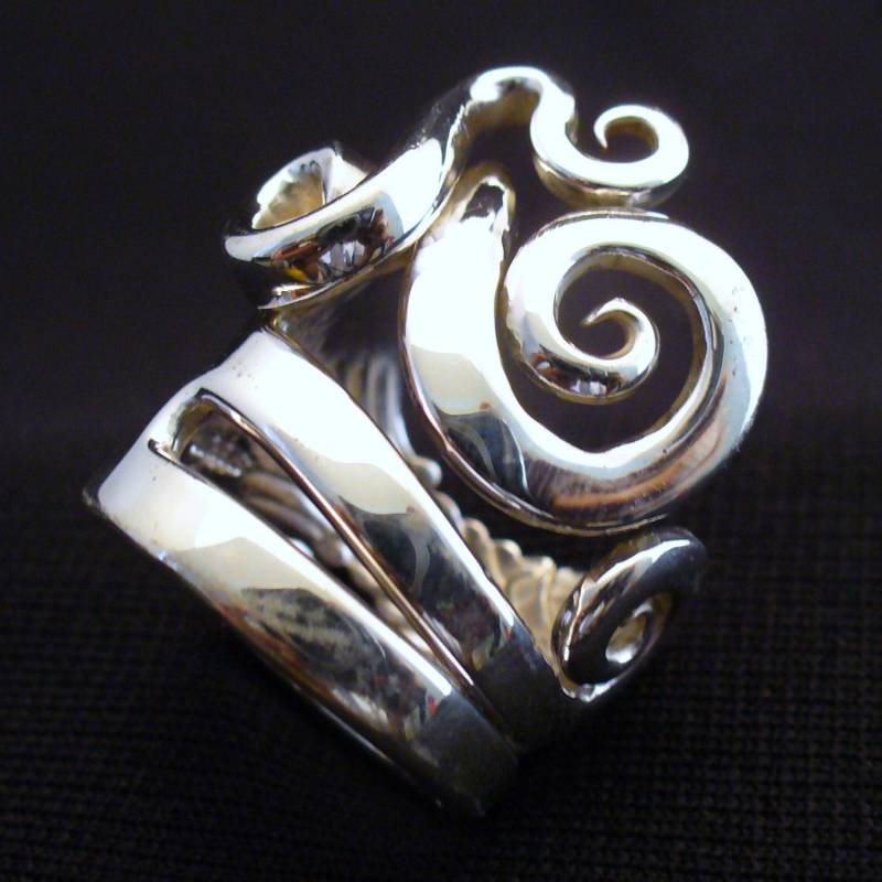 Quadropus Sterling Statement Ring Für Frauen Solid Silver Schmuck Silber Gabel Löffel Quadropus Sterling Statement Ring Für Frauen Solid Silver Schmuck Silber Gabel Löffel von Forkwhisperer