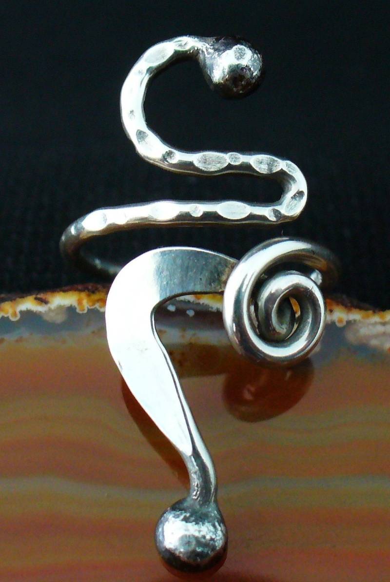 Rustikaler Twisted Wire Ring | Gedrehter Draht Oxidierter Sterling Silber Boho Freeform Statement Für Frauen Größe 5-11 Rustikaler Twisted Wire Ring | Gedrehter Draht Oxidierter Sterling Silber Boho Freeform Statement Für Frauen Größe 5-11 von Forkwhisperer