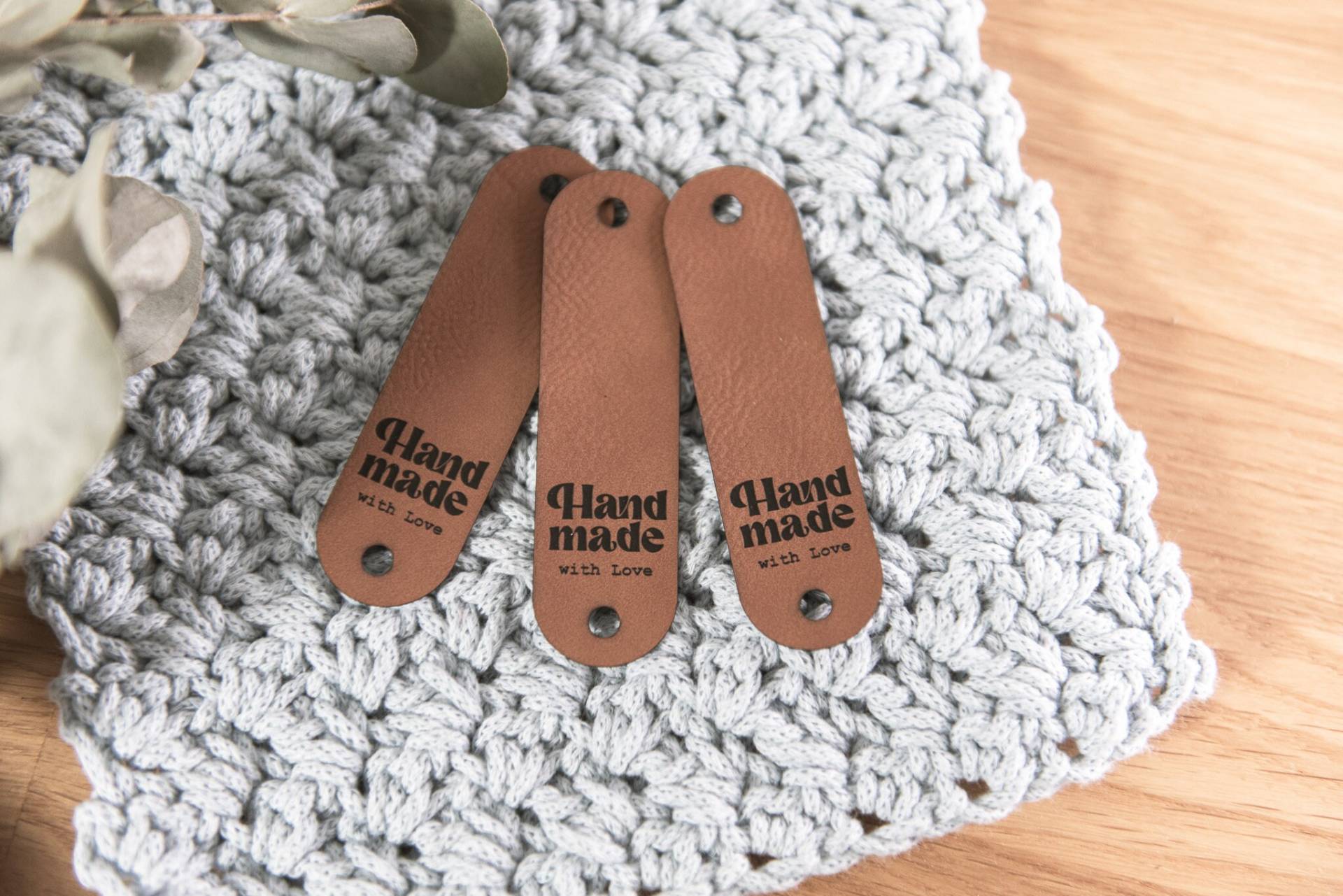Label "Handmade With Love" Mit Schraube Label "Handmade With Love" Mit Schraube von FormWerkStatt