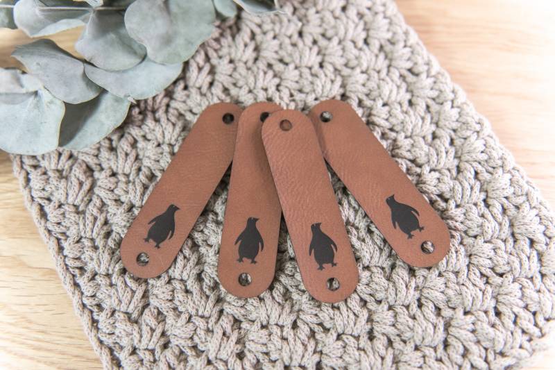 Label "Pinguin" Mit Schraube von FormWerkStatt