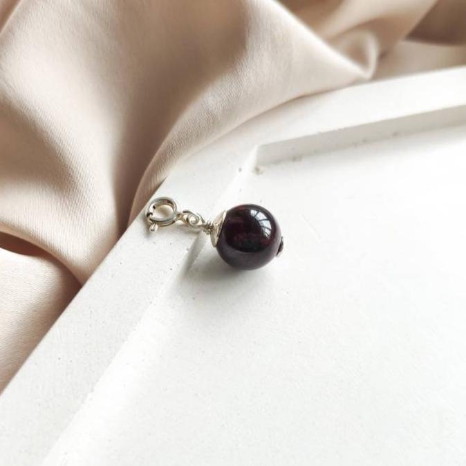 Burgunder Granat Sterling Silber Charme, Handgemachte Kleine Perlen Anhänger, Roter Stein Clip Auf Charme Hinzufügen, Zierliche Alt Schmuck Frauen von FormaWorkshopUA