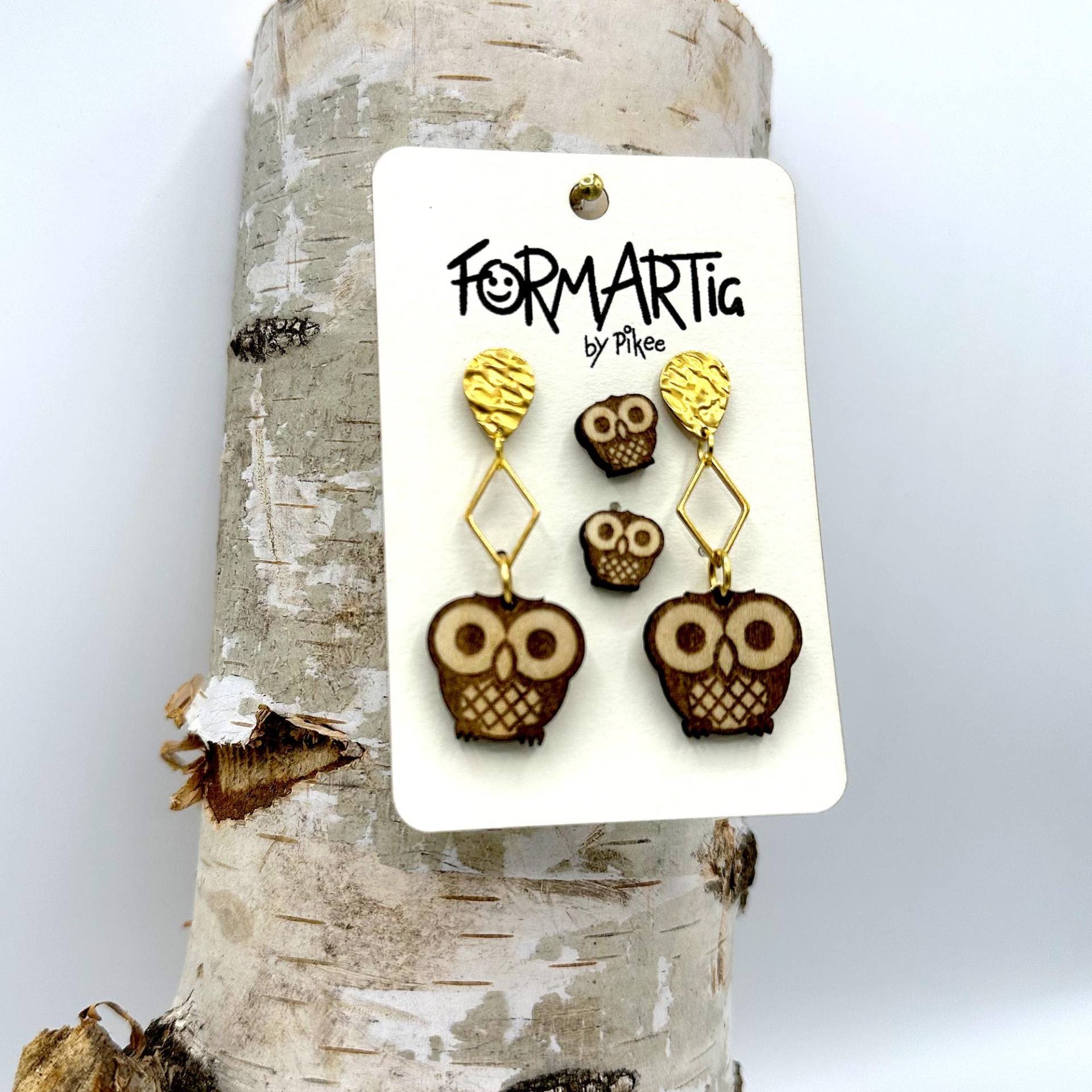 Eulen Set 001 // Niedliche Hängeohrringe + Stecker Aus Holz Und Vergoldetem Edelstahl Eulen Set 001 // Niedliche Hängeohrringe + Stecker Aus Holz Und Vergoldetem Edelstahl von Formartig