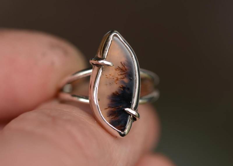 Dendritic Agate Ring in Size 5 Us. Made With Silver Spikes. Scene Gemstone Double Band. Sterling Silver 925 von Formvollendung